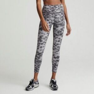 Varley Let's Go Leggings in Concrete Leaf